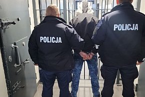 46-latek zatrzymany za znaczną ilość narkotyków i papierosów bez akcyzy