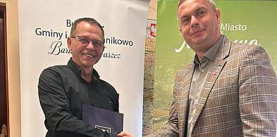 Umowa dotycząca dowozów uczniów w Janikowie podpisana-12705