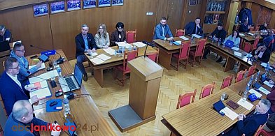 Radni nie stwierdzili podstaw do wygaśnięcia mandatu Ireny Nowak