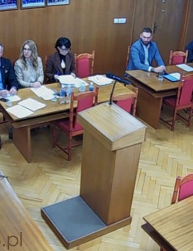 Radni nie stwierdzili podstaw do wygaśnięcia mandatu Ireny Nowak