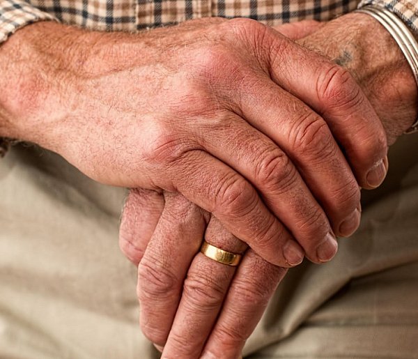 Fala odwołań do sądów. Seniorzy walczą o swoje pieniądze z ZUS-11940