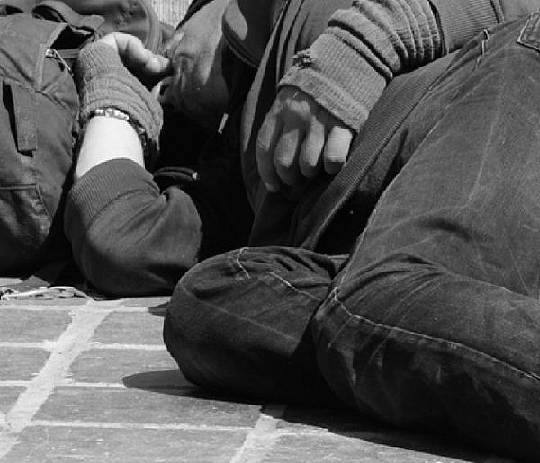 Na Dworcowej doszło do pobicia dwóch mężczyzn-12303