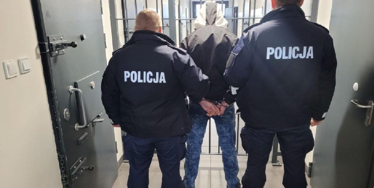 46-latek zatrzymany za znaczną ilość narkotyków i papierosów bez akcyzy