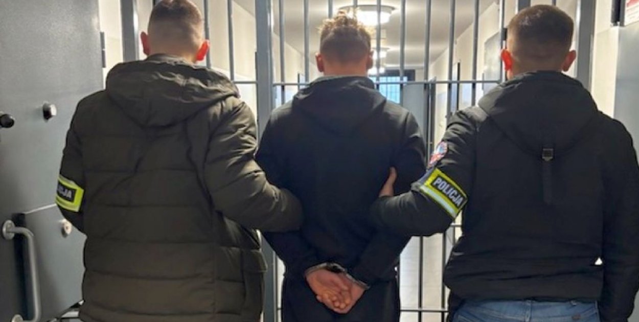 Znaczna ilość narkotyków zabezpieczona w Janikowie. 23-latek odpowie przed sądem